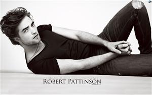 Robert Pattinson